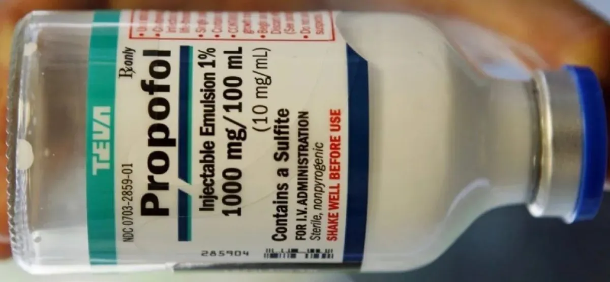 💉 مستحلب بروبوفول تيفا ۱۰۰۰ ملغ/۱۰۰ مل 💉